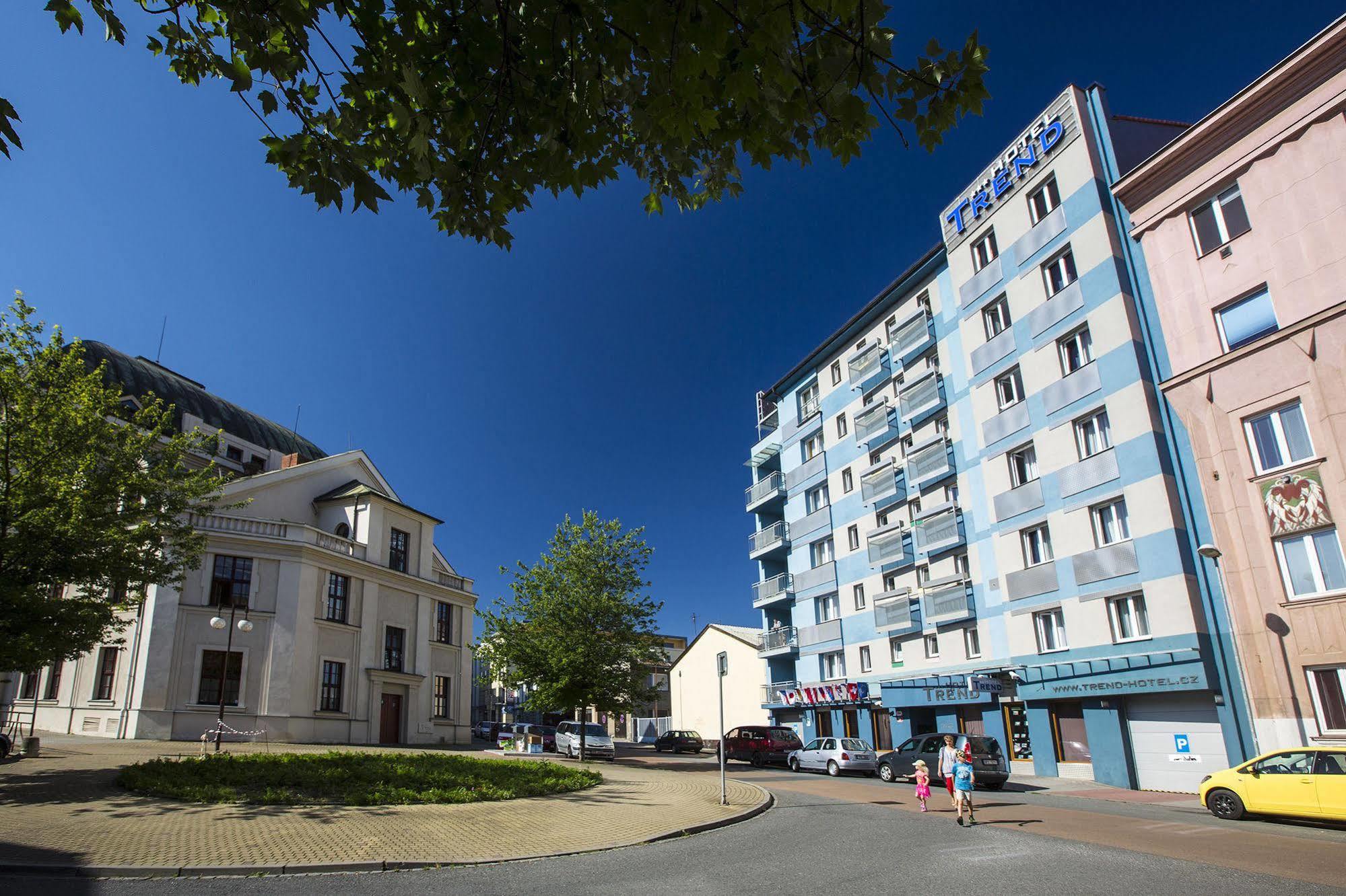 Hotel Trend Plzen Bagian luar foto