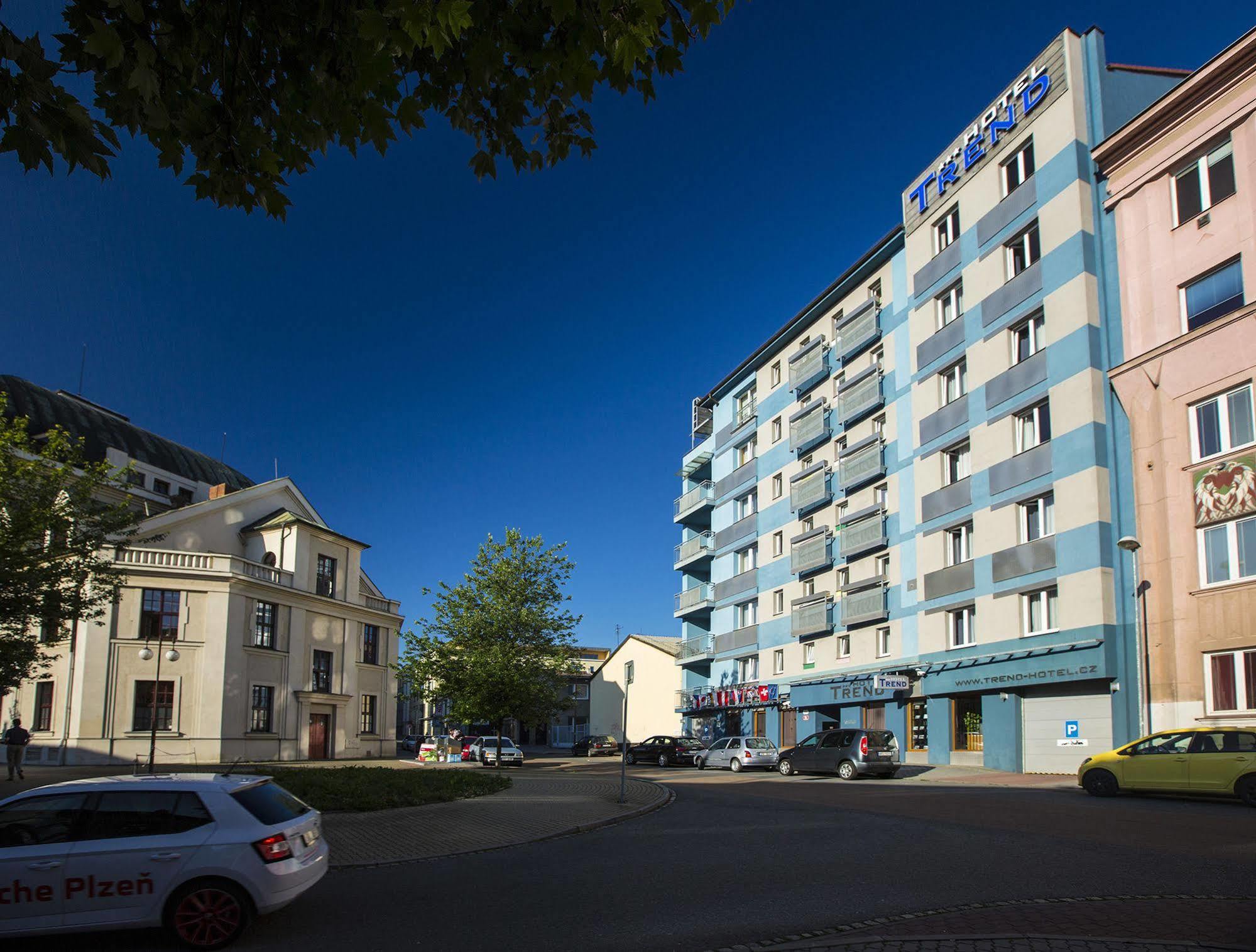 Hotel Trend Plzen Bagian luar foto
