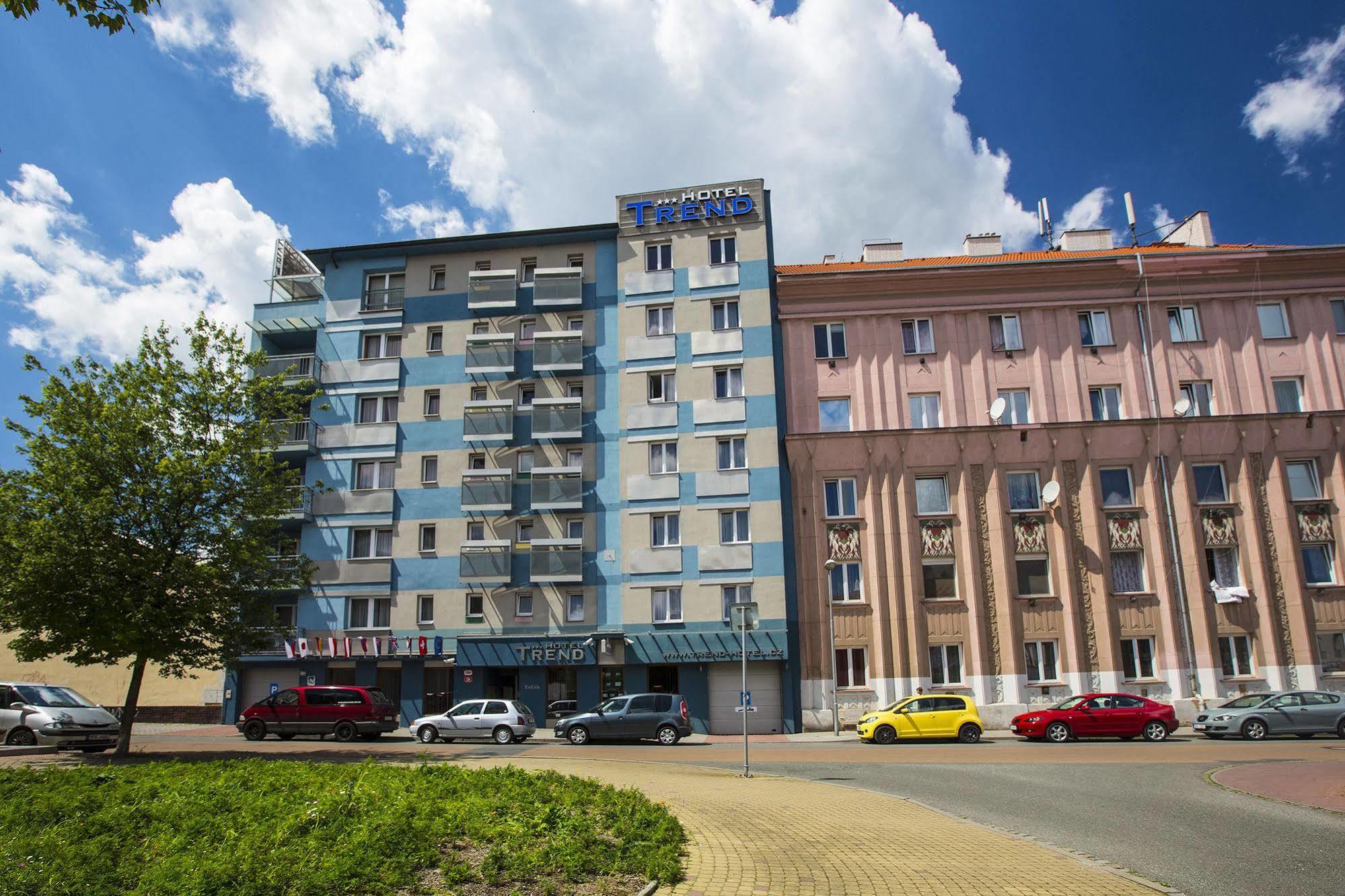 Hotel Trend Plzen Bagian luar foto